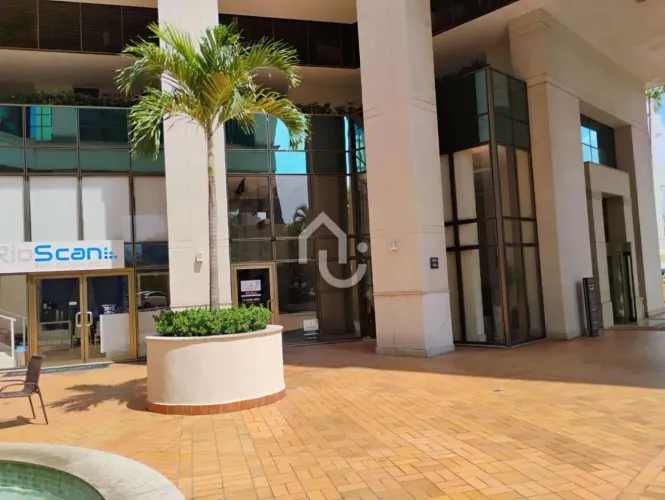 Centro Empresarial Sunplaza - Maravilhosa loja com total de 89m², sendo 59 m² de piso e 30