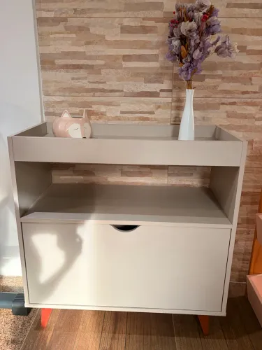 APARADOR COM UMA PORTA CINZA CLARO TOK STOK