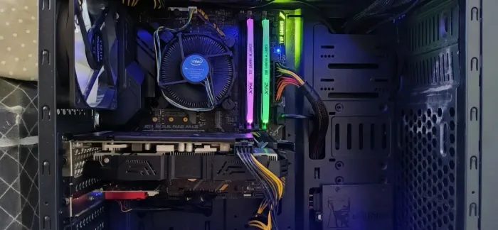 PC Gamer RX 5500 XT + i3 9th + 16GB RAM RGB + Wi-Fi & Bluetooth + Fonte 500W