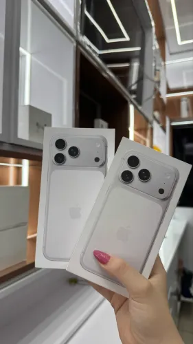 IPHONE 17 PRO MAX LACRADO