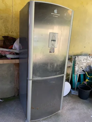 Vendo Geladeira Brastemp inverse 