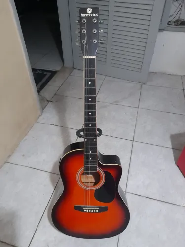 Vendo violão harmonics elétrico.