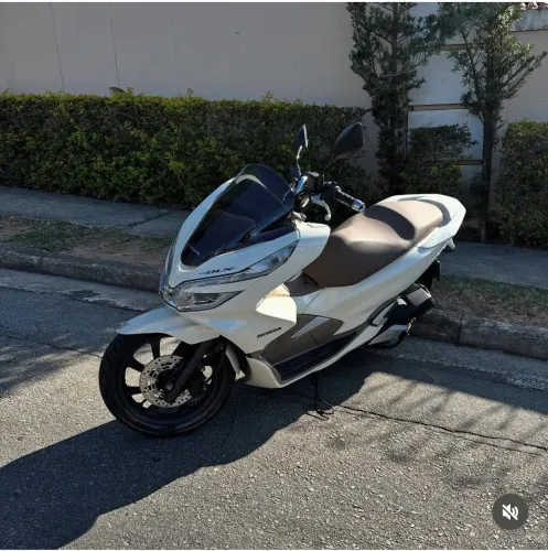 Troco Pcx muito conservada 