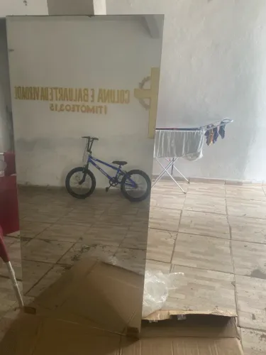 Vendo espelho