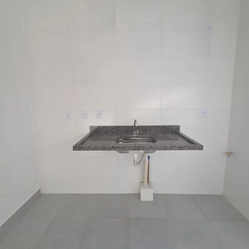 Pia de Cozinha Completa com Bancada em Granito e Cuba Inox