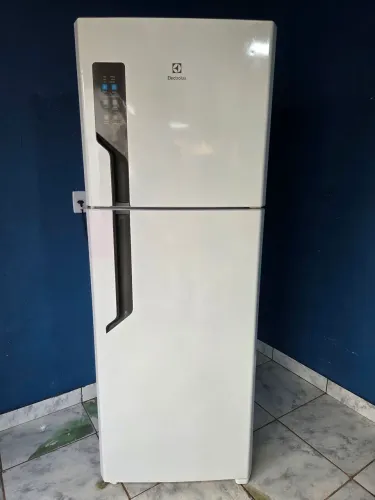Vendo geladeira Electrolux