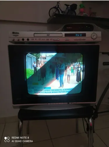 Conjunto/tv tubo philco16p Pol/sterio/ dvd Philco /conversor Intelbras/com controles origi