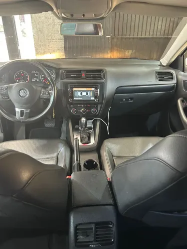 Volkswagen Jetta Comfortline 2.0 T.flex 8V 4P Tipt. 2013