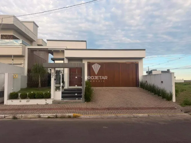 Casa de Alvenaria à Venda no Bairro Caverazinho  Araranguá/SC