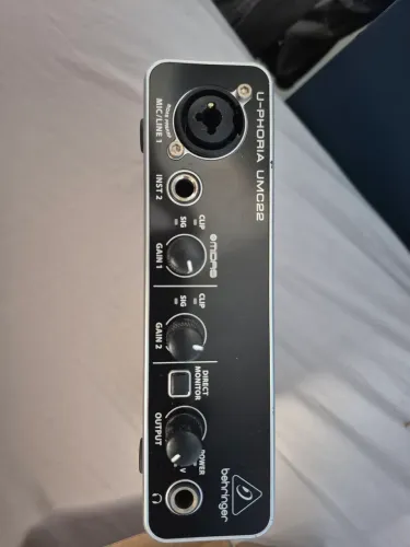 Interface behringer umc22