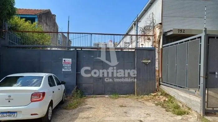 Terreno limpo e plano no bairro São Geraldo