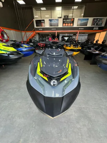 Jet Ski Sea Doo RXT-X 325 HP ano 2024