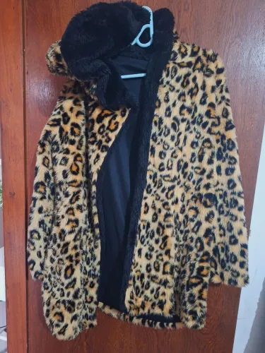 Casaco novo veste 42/44 R$ 250 ingleses Florianópolis