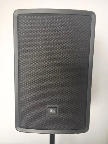 Caixa JBL ativa  IRX112BT 300 watts rms