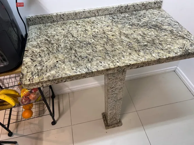 Mesa de granito
