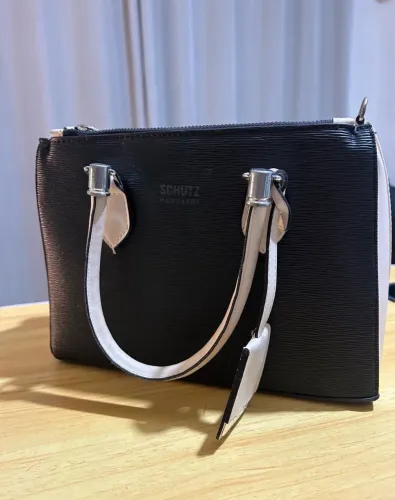 Bolsa Schutz