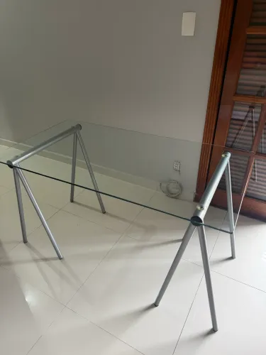 Mesa escritório vidro e metal