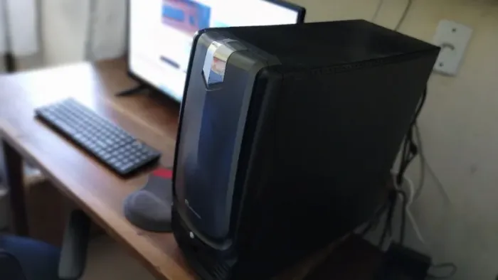 PC I7-7700 + 32GB RAM + SSD 500 + HD 1TB + Gravador de CD/DVD + Teclado/mouse sem fio