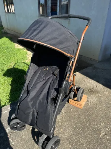Carrinho de Bebê Tutti Baby Bolt - Perfeito Estado (Pouquíssimo Uso)