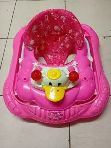 Andador menina