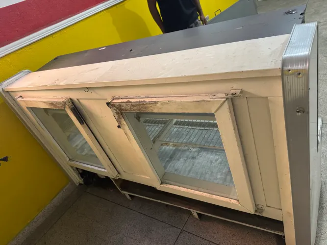 Balcão refrigerado 220v