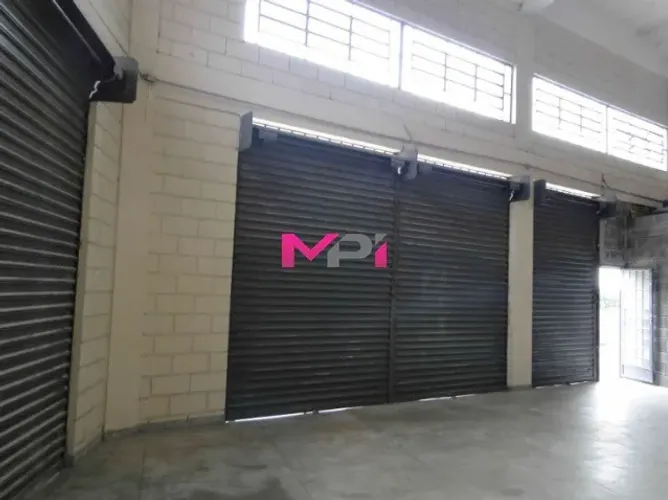 SALAS COMERCIAIS A VENDA NO JACARÉ - CABREUVA-SP
