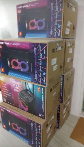 JBL spartyboxstage 320 de fábrica