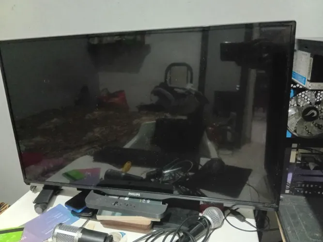 Tv de 32 e som automotivo