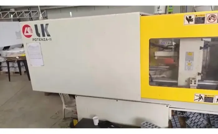 Maquina Injetora Termoplastica LK potenza, 160T, ano 2021