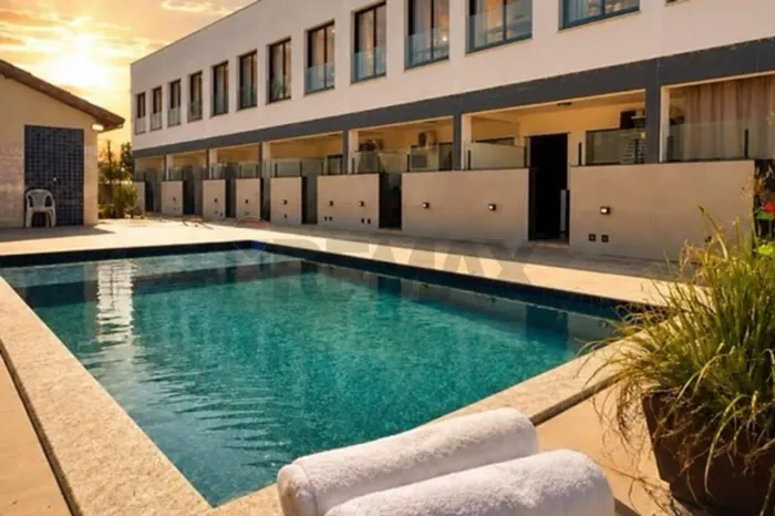 Flat em Vila do Peró Cabo Frio - Piscina e churrasqueira