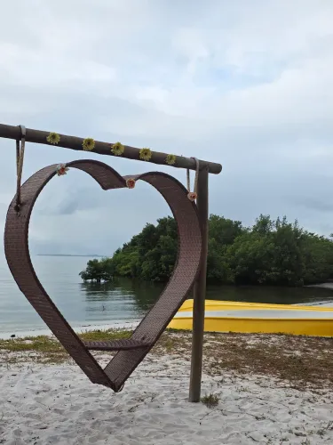 Linda casa de praia condomínio fechado