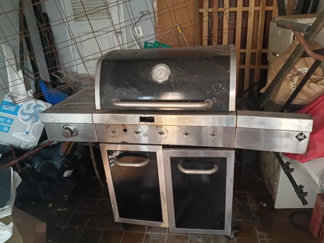Churrasqueira de inox a gás
