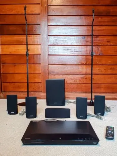 Vendo Home theater Blue Ray modelo: BDV-E2100