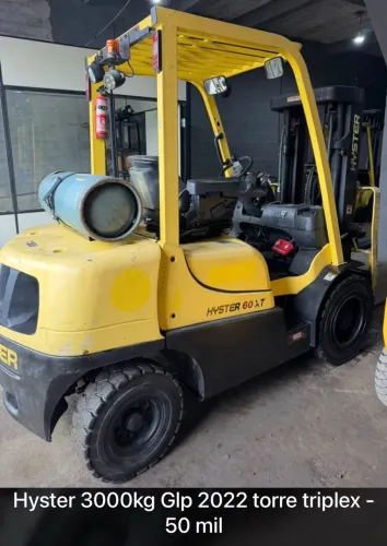Empilhadeira hyster 3000kg 2022 5.500 horas