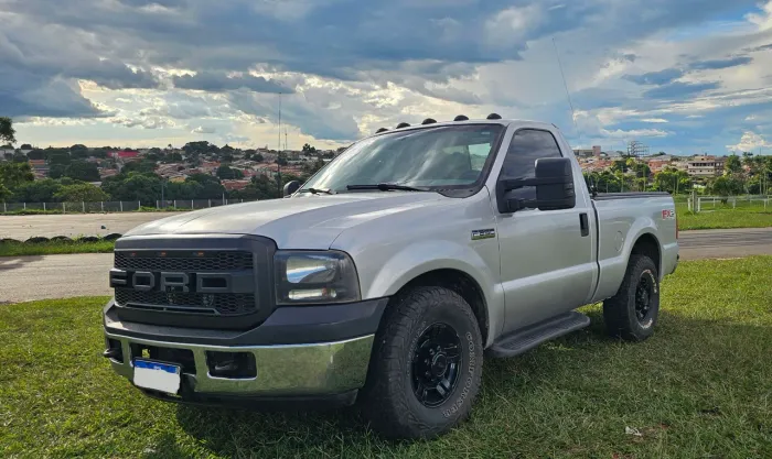 Ford F-250 XLT 3.9 4X2 Diesel TB 2009