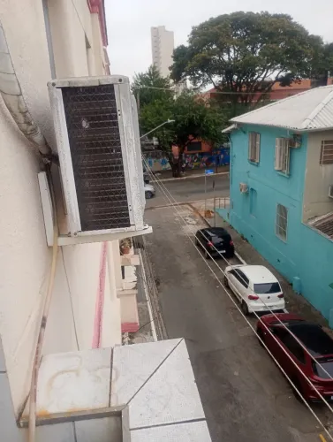 Apartamento com condomínio 150,00 Aclimação