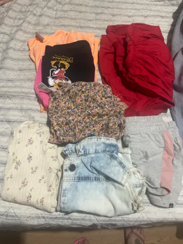 Lotinho de roupa para menina