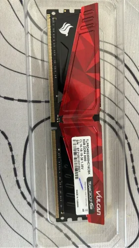 memoria ram 8gb ddr4 3000mhz(NAO TA DANDO VIDEO)