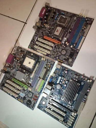 Lote placa-mãe (Retirada de peças)