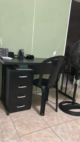 Mesa de escritório ou escrivaninha