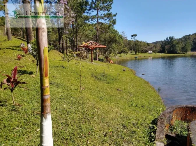 Sítio em Embu-guaçu - Embu-guaçu