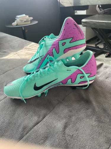 Chuteira Nike mercurial 1a linha nunca usada