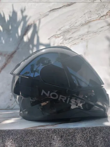 Capacete norisk tamanho 58