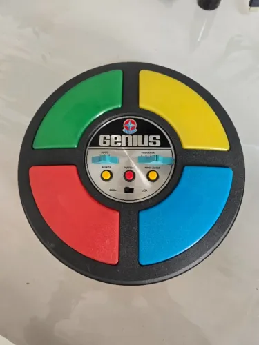 Brinquedo Genius Antigo anos 80