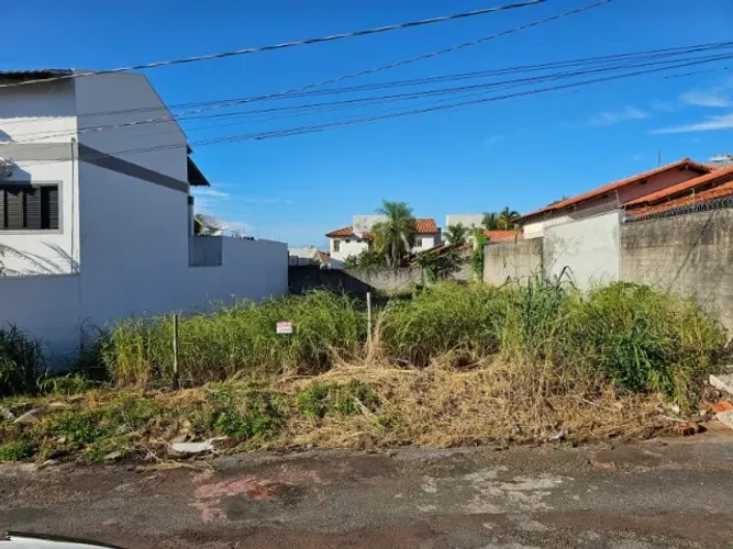 Lote de 450 metros - Dermat