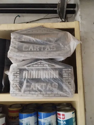 Vendo duas cx de correios metal por 45,00 cada