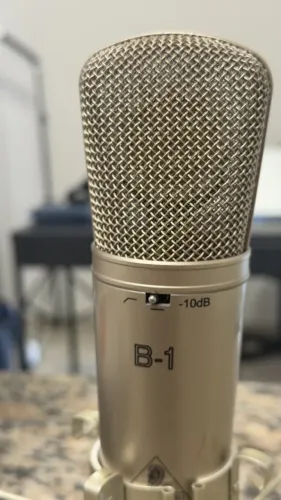Microfone Behringer B-1 Condensador + Case + Suporte + Cabo