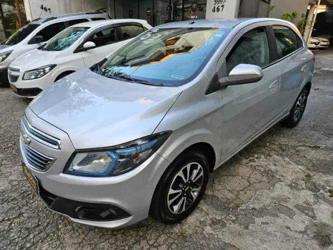 Chevrolet Onix Hatch LTZ 1.4 8V Flex Power Aut. 4P 2016