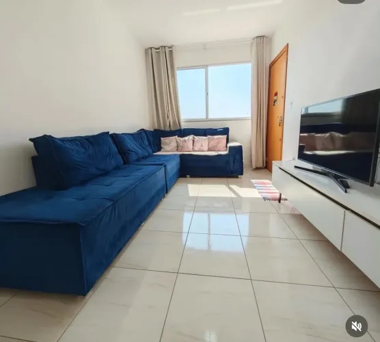 Sofá 8 lugares semi novo