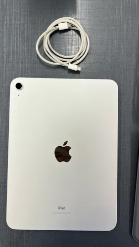iPad 10